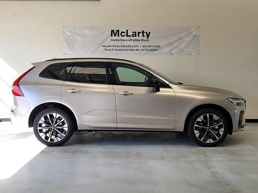 Bright Dusk 2026 Volvo XC60 Plus