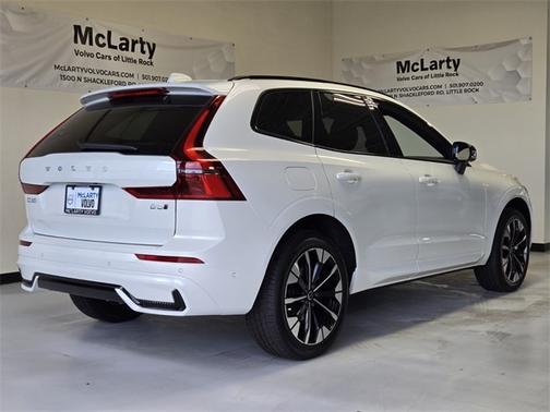2026 Volvo XC60 B5 Plus