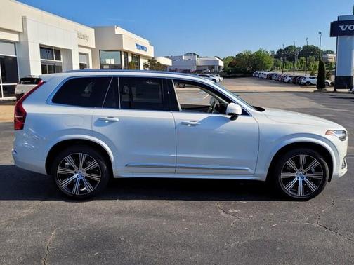 2025 Volvo XC90 Plug-In Hybrid T8 Core 7-Seater