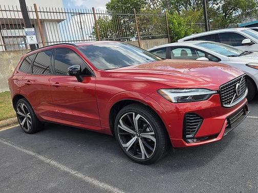 Fusion Red 2023 Volvo XC60 B5 FWD Ultimate Dark