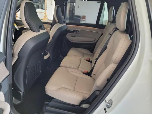 2026 Volvo XC90 B6 ULTRA 7-SEATER