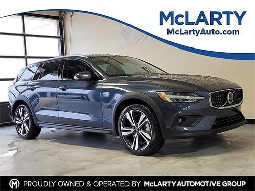 2026 Volvo V60 Cross Country Plus