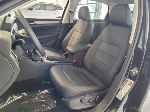 2021 Volkswagen Passat 2.0T SE