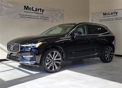 2023 Volvo XC60 B5 FWD Ultimate Bright