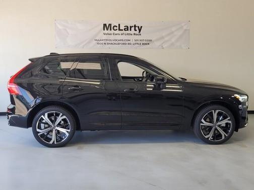 2025 Volvo XC60 Plug-In Hybrid T8 Ultra