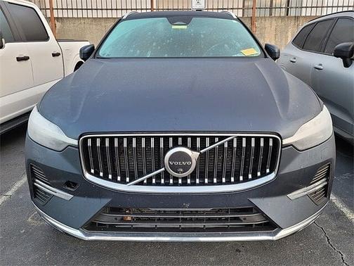 2023 Volvo XC60 B5 AWD Ultimate Bright