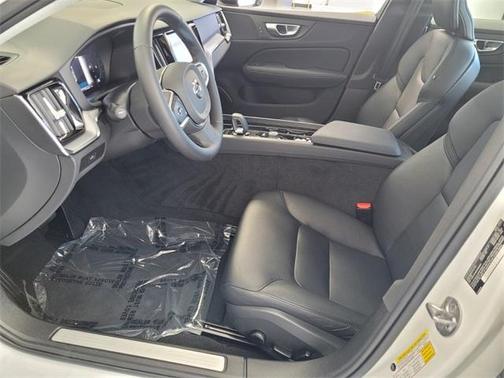 2025 Volvo S60 B5 Core
