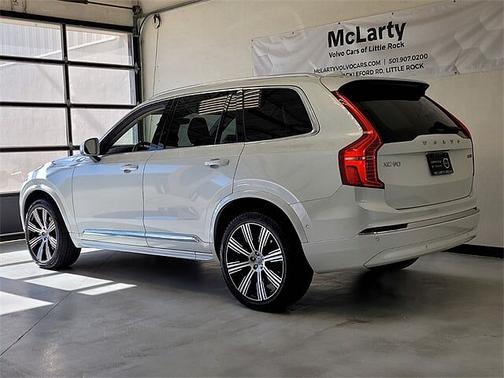 2024 Volvo XC90 B6 Ultimate Bright 7-Seater
