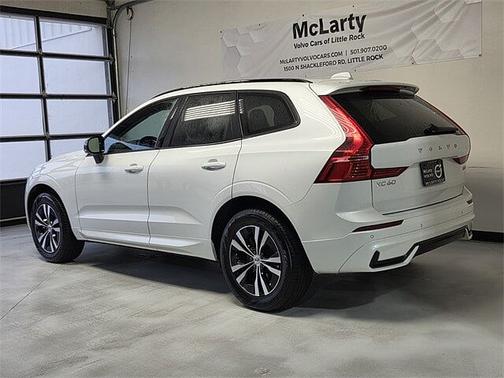 2025 Volvo XC60 Core