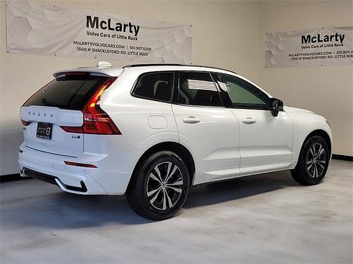 2025 Volvo XC60 Core