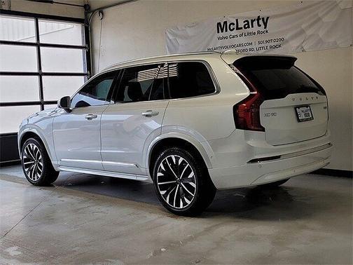 2026 Volvo XC90 Plus