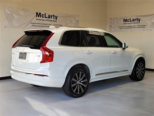 2025 Volvo XC90 B5 Plus