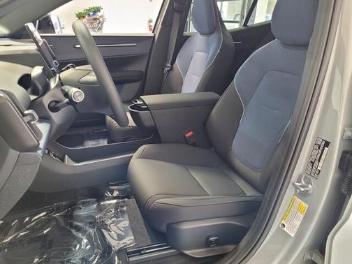 2025 Volvo EX30 Twin Motor AWD Ultra