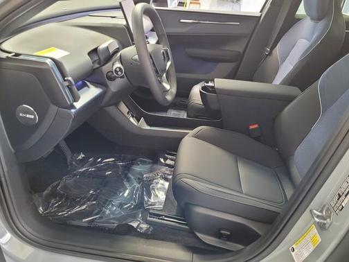 2025 Volvo EX30 Twin Motor AWD Ultra