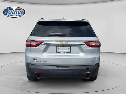 Silver Ice Metallic 2020 Chevrolet Traverse LT Leather