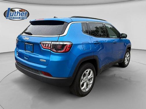 Hydro Blue Pearlcoat 2024 Jeep Compass Latitude