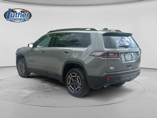 Sting Gray Clearcoat 2026 Jeep Cherokee LAREDO/LIMITED