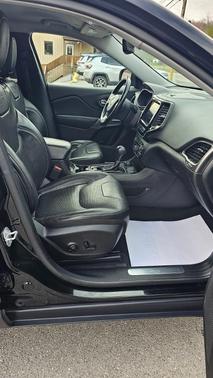Black 2020 Jeep Cherokee Limited