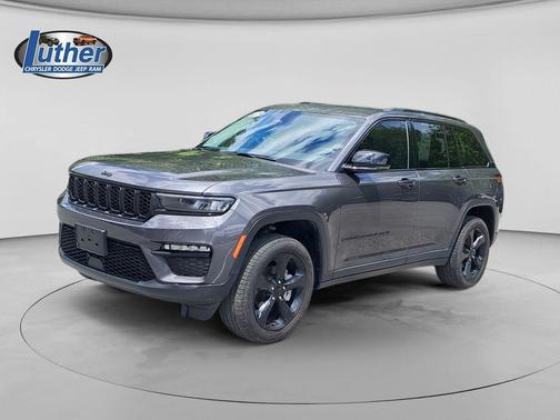 Metallic 2023 Jeep Grand Cherokee Limited