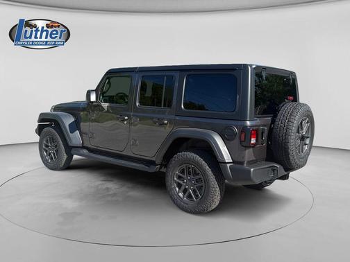 Granite Crystal Clearcoat Metallic 2026 Jeep Wrangler Sport