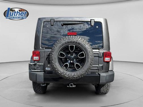 Granite Crystal Clearcoat Metallic 2017 Jeep Wrangler Unlimited Sahara