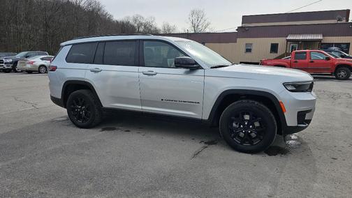 Silver Zynith 2024 Jeep Grand Cherokee L Laredo