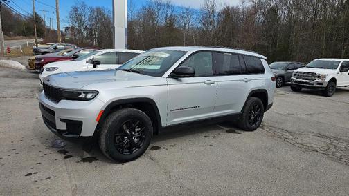Silver Zynith 2024 Jeep Grand Cherokee L Laredo