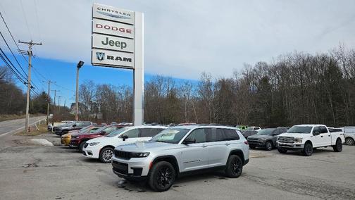 Silver Zynith 2024 Jeep Grand Cherokee L Laredo