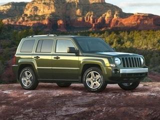 Brilliant Black Crystal Pearlcoat 2010 Jeep Patriot Sport