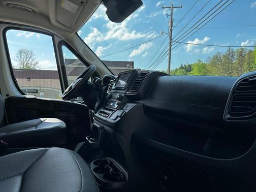2025 RAM ProMaster 2500 Base