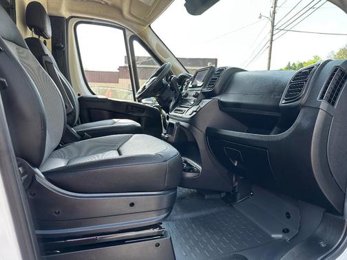 2025 RAM ProMaster 2500 Base