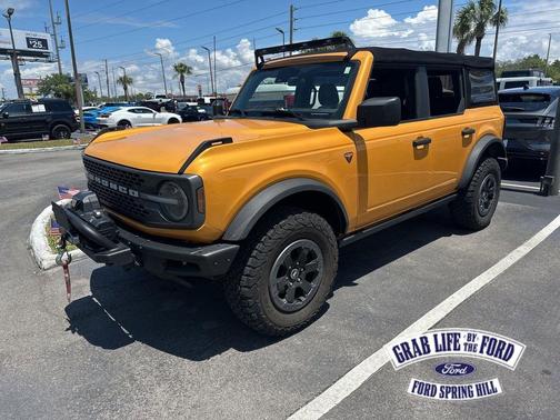 CYBER ORANGE MET TRI-COAT 2021 Ford Bronco Badlands