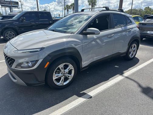 Cyber Silver 2022 Hyundai KONA SEL
