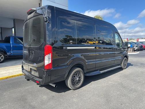 2022 Ford Transit-250 Base
