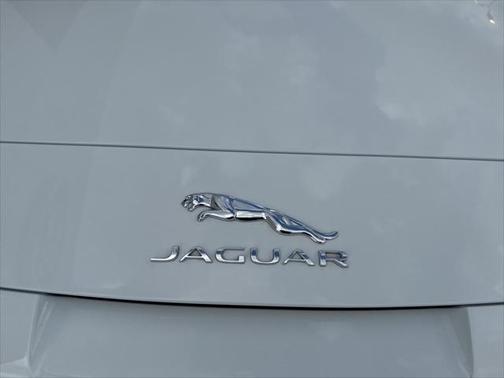 2018 Jaguar F-TYPE 296HP