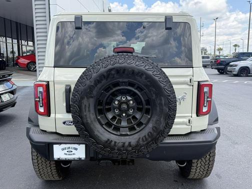 DESERT SAND 2026 Ford Bronco Badlands