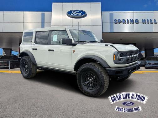 DESERT SAND 2026 Ford Bronco Badlands