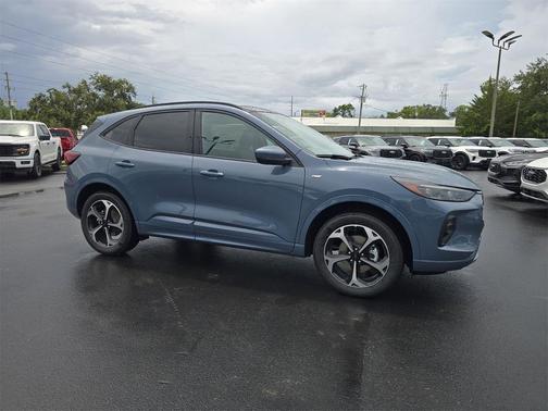 2025 Ford Escape ST-Line Elite