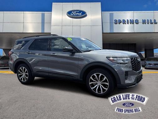 CARBONIZED GRAY METALLIC 2025 Ford Explorer ST-Line