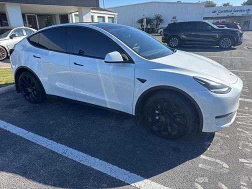 2023 Tesla Model Y Long Range Dual Motor All-Wheel Drive