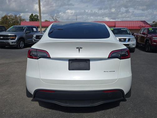 2023 Tesla Model Y Long Range Dual Motor All-Wheel Drive