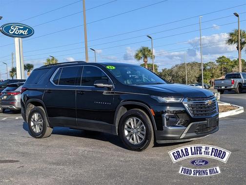 2023 Chevrolet Traverse LT Leather