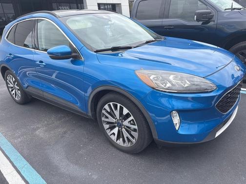 2020 Ford Escape Titanium