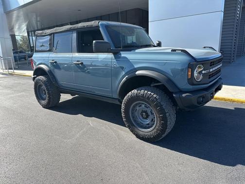 2022 Ford Bronco Black Diamond