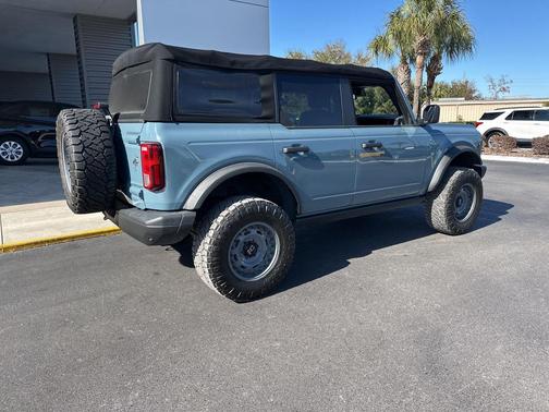 2022 Ford Bronco Black Diamond