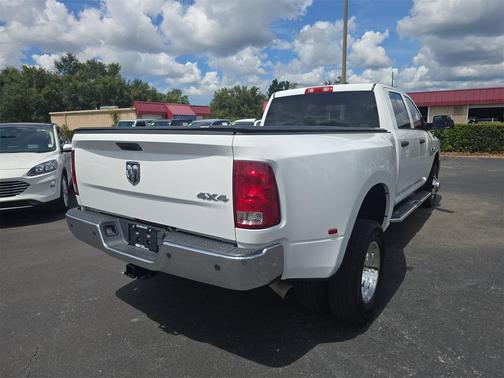 2018 RAM 3500 Tradesman Crew Cab 4x4 8' Box
