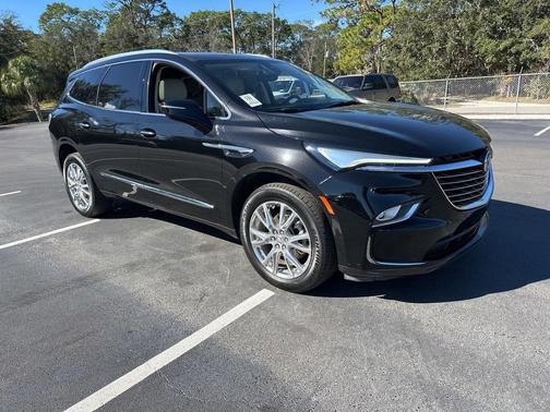 2023 Buick Enclave Premium FWD