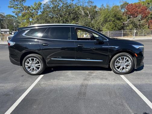 2023 Buick Enclave Premium FWD