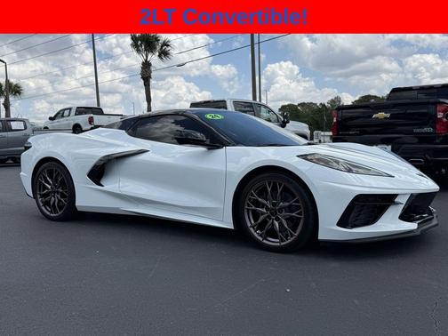 Arctic White 2024 Chevrolet Corvette Stingray w/2LT