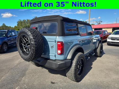 2022 Ford Bronco Base